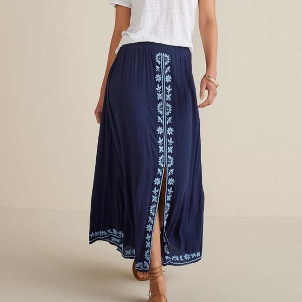 Soft Surroundings Adele Gauze Navy W/ Light Blue Embroidered Maxi Skirt Sz Small